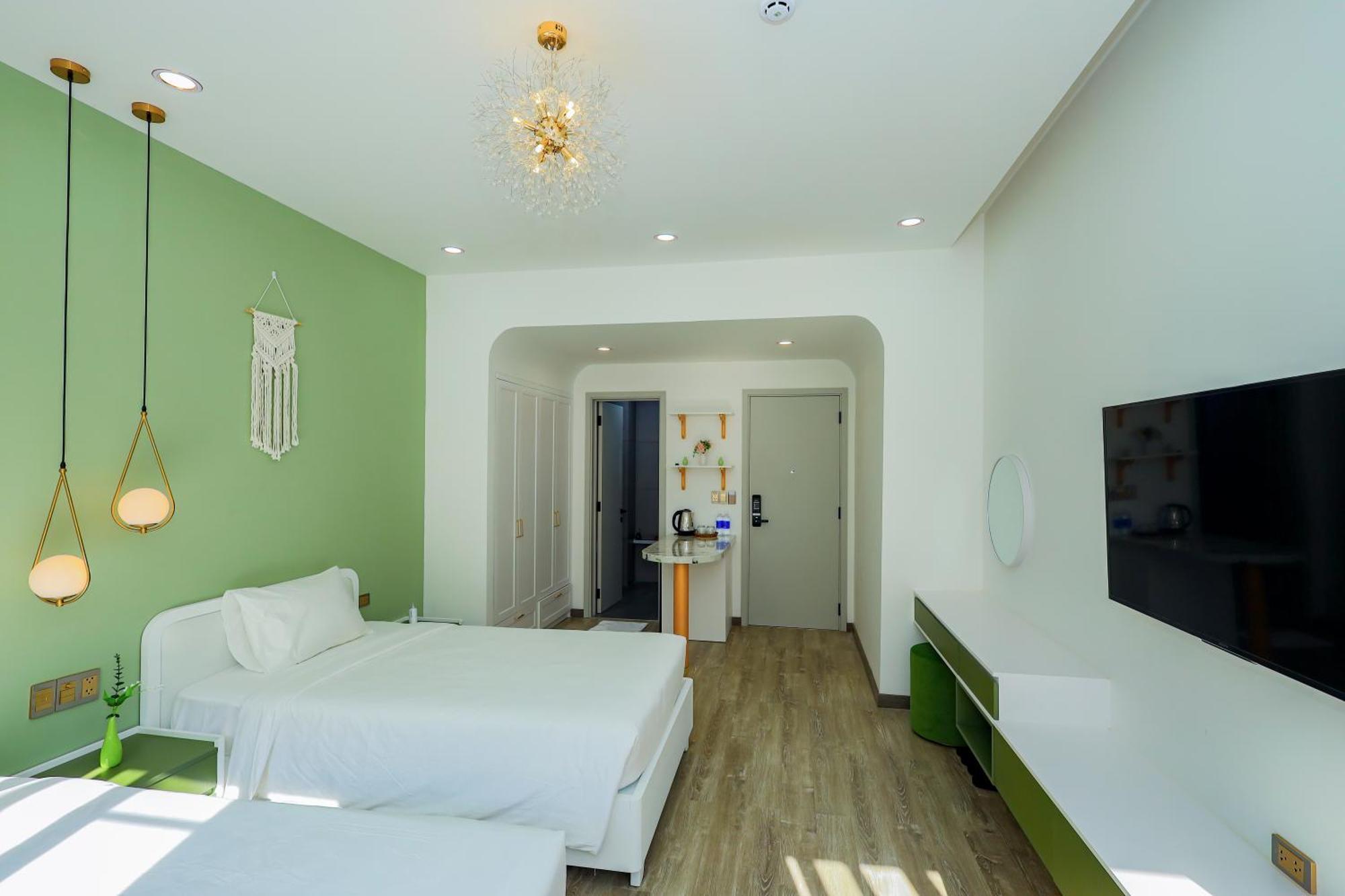 Sunset Sorrento Phu Quoc Aparthotel Bagian luar foto